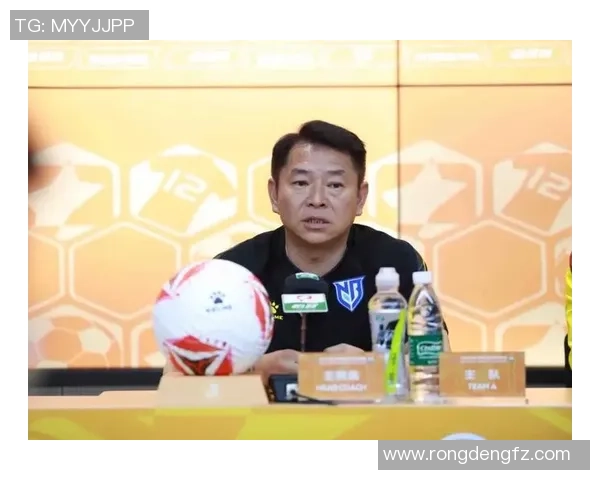 李玮锋正式担任中甲宁波队主教练助教牛力与德寇克共同加盟 李玮锋正式担任中甲宁波队主教练助教牛力与德寇克共同加盟