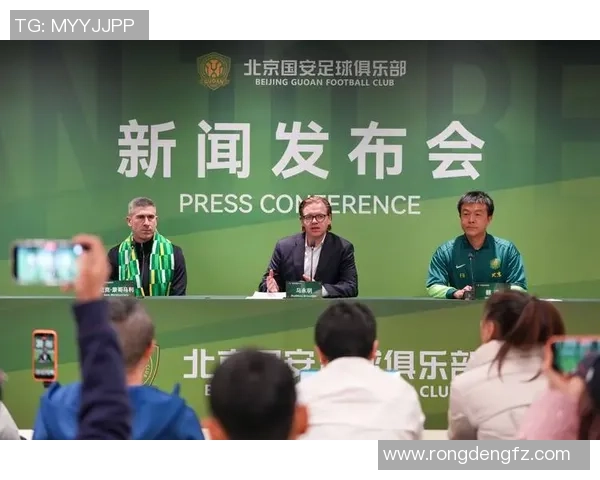 马永明与蒙哥马利深信球迷互动的重要性强调俱乐部如同大家庭